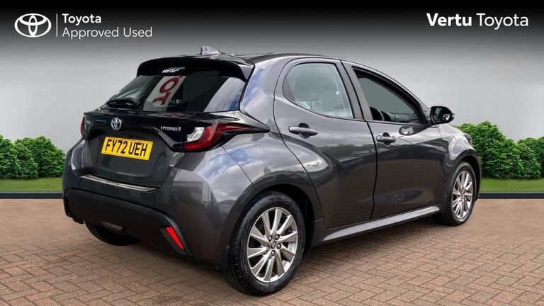 2022 Toyota Yaris 1.5 Hybrid Icon 5dr CVT Hybrid Hatchback Hatchback Hybrid Automatic