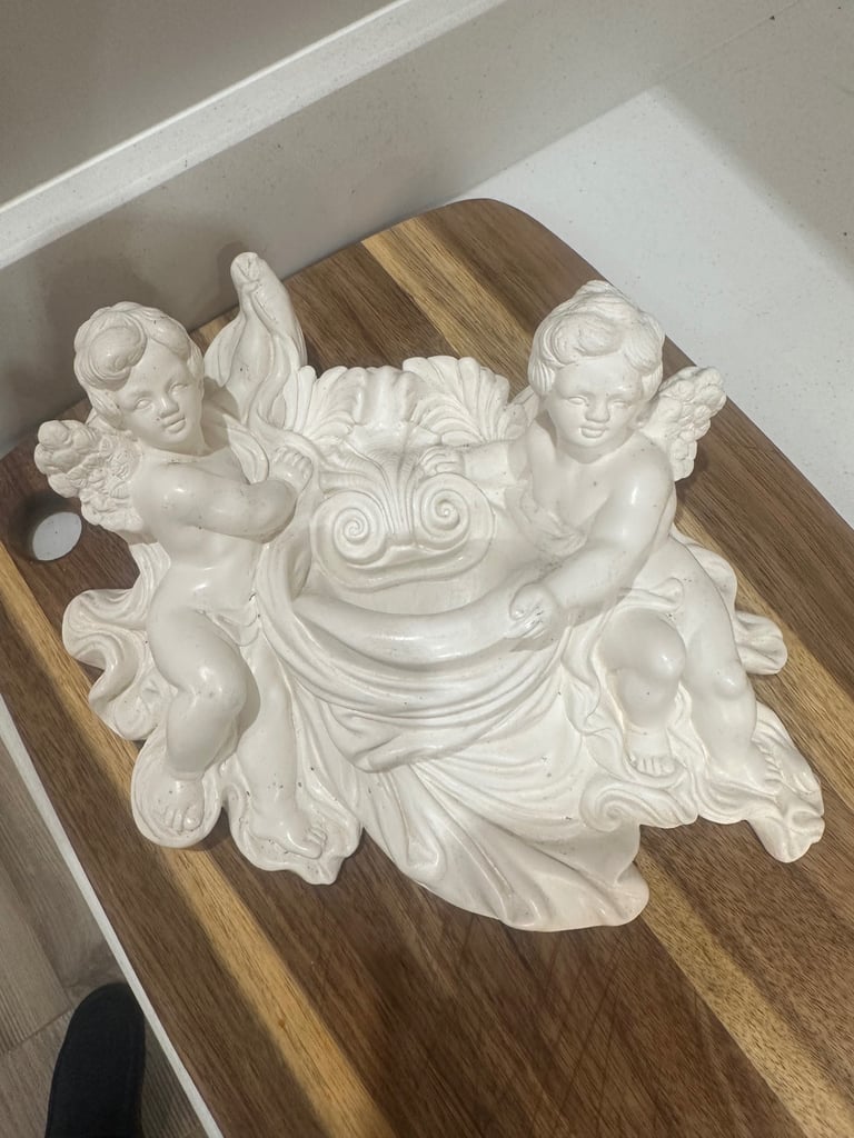 Heavy Cast Pair of Cherubs
