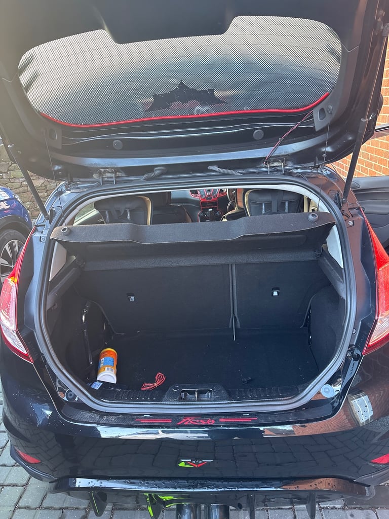 Ford, FIESTA, Hatchback, 2014, Manual, 998 (cc), 5 doors