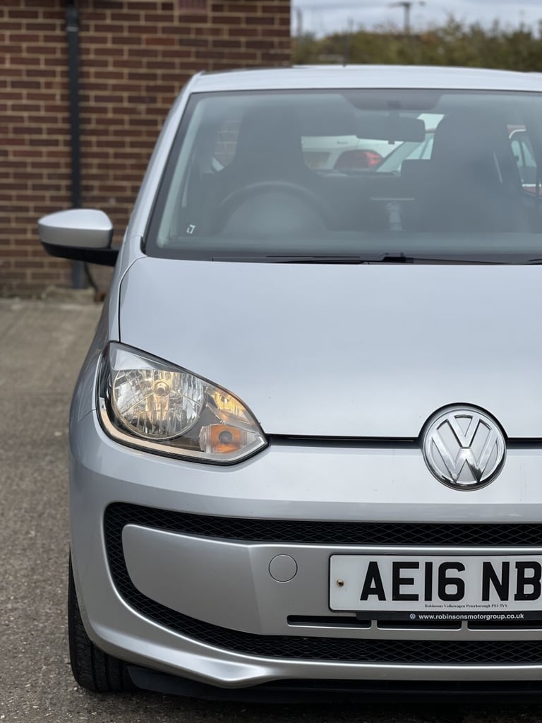 VOLKSWAGEN UP 1.0 Move up! 2016