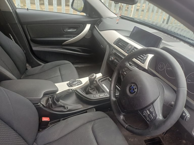 Bmw 320d x drive 2014 spares or repair lovely car 