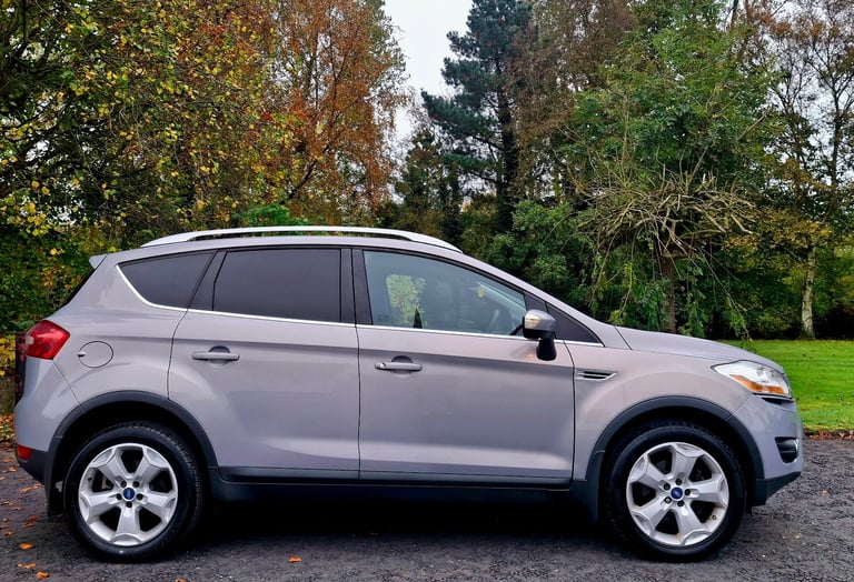 IMMACULATE FORD KUGA TITANIUM 2.0 TDI sportage juke 3008 x3 q3 q5 moka