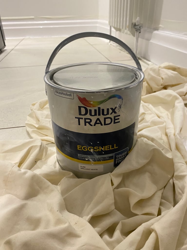 Dulux trade paint