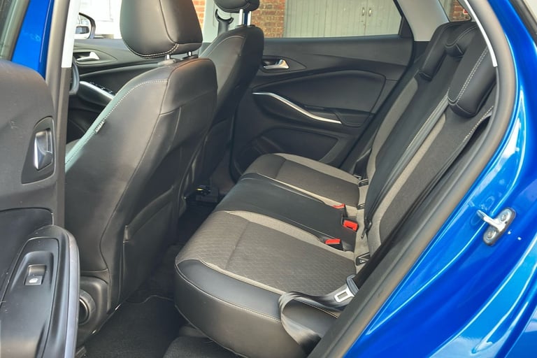  Vauxhall Grandland 1.2 Turbo Gs Line Suv 5dr Petrol Auto Euro 6 s/s 130 Ps