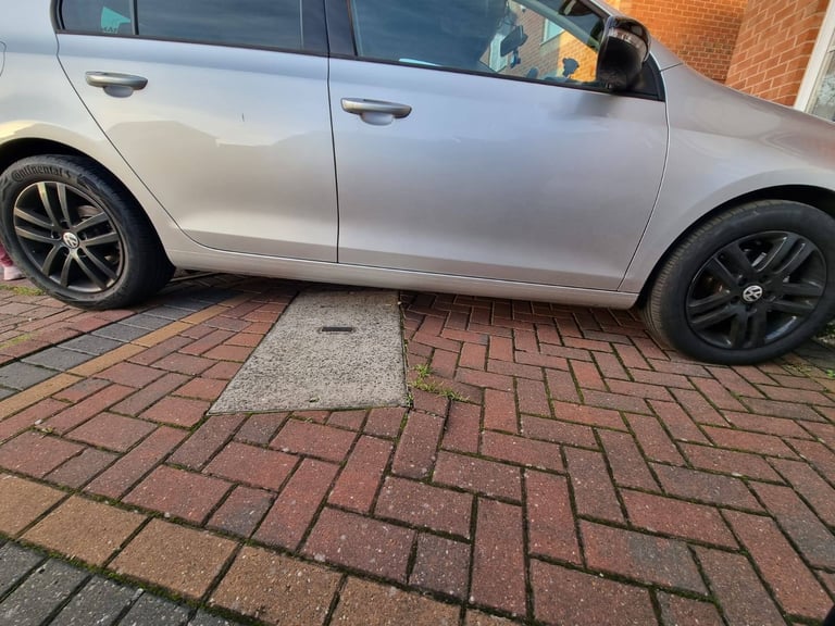 VW Alloy Wheels with Tyres