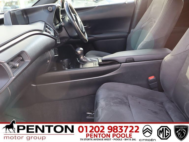  Lexus UX 2.0 250h Premium SUV 5dr Petrol Hybrid E-CVT Euro 6 (s/s) (184 ps) Petrol/Electric Hybr...