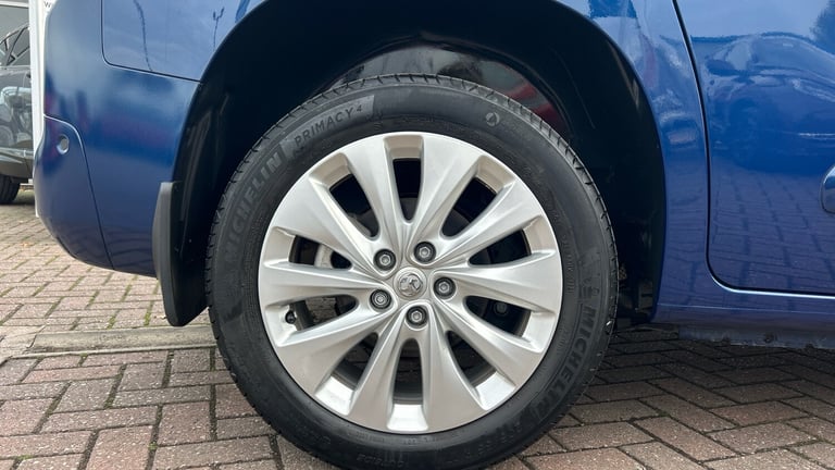 2021 Vauxhall Combo Life 1.2 Turbo 130 Elite 5dr Auto [7 seat] Petrol Estate Estate Petrol Automatic