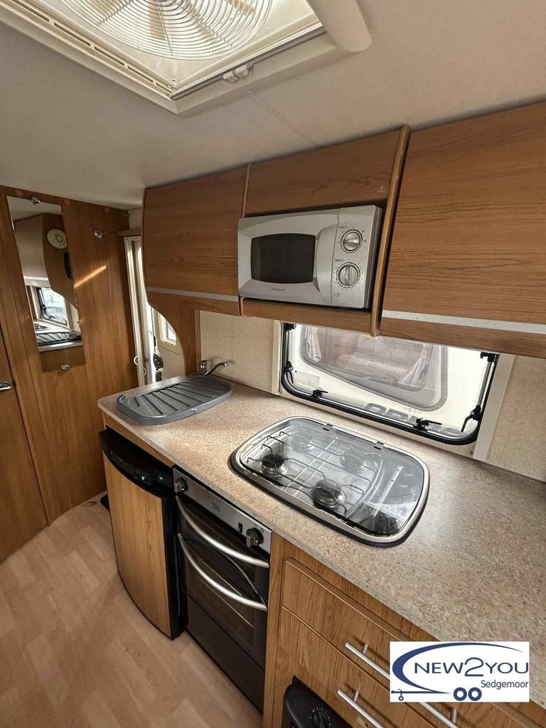 2010 Bailey Pageant Champagne 4 Berth - End bathroom - STOCK NO S051