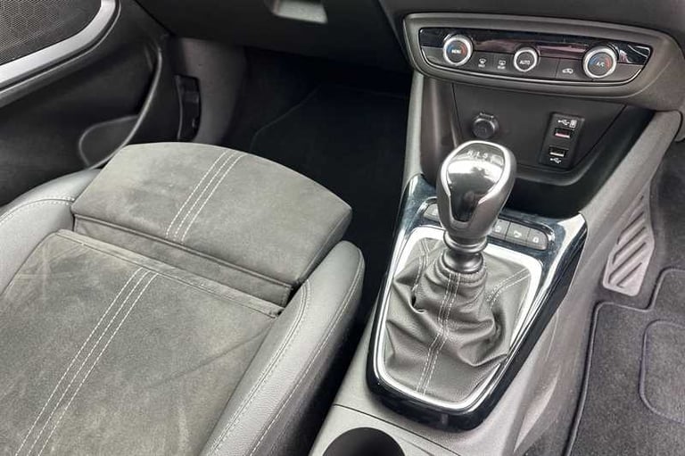 2022 Vauxhall Crossland 1.2i Turbo (130 PS) Ultimate 5 Door Petrol SUV SUV Petrol Manual