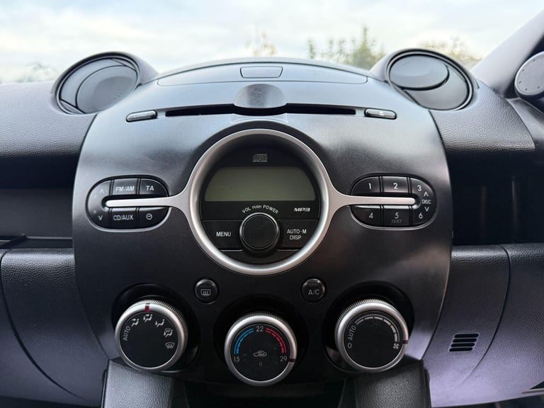 2009 Mazda Mazda2 1.5 Sport Euro 4 5dr HATCHBACK Petrol Manual