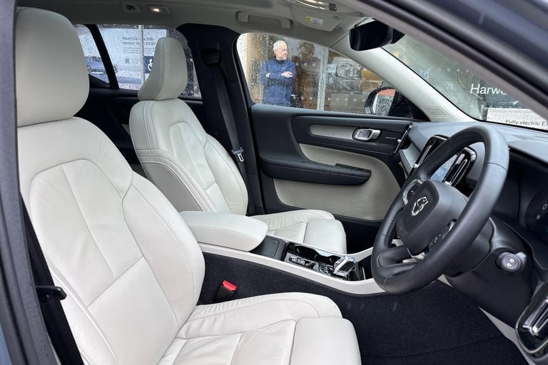 2022 Volvo XC40 2.0 B4 MHEV Ultimate SUV 5dr Petrol Hybrid DCT Auto Euro 6 (s/s) (197 ps) ESTATE ...