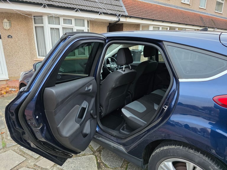 Ford, FOCUS, Hatchback, 2012, Semi-Auto, 1596 (cc), 5 doors