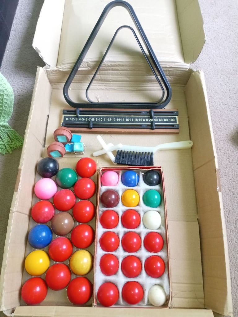 Snooker balls sets x 2 with accessories 