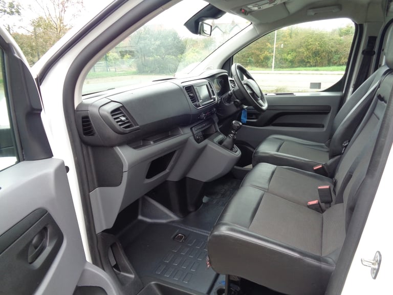 2020 Peugeot Expert 1000 15 BlueHDi 100 Professional CREW VAN 6 SEATS Crew Van Diesel Manual