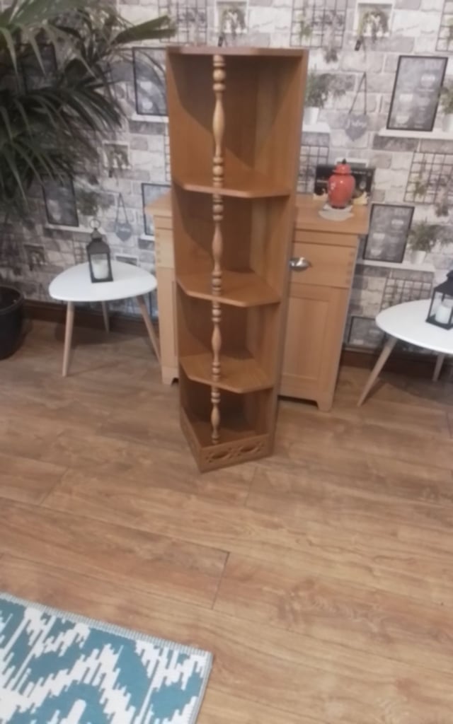 CLASSIC CORNER SHELVING 