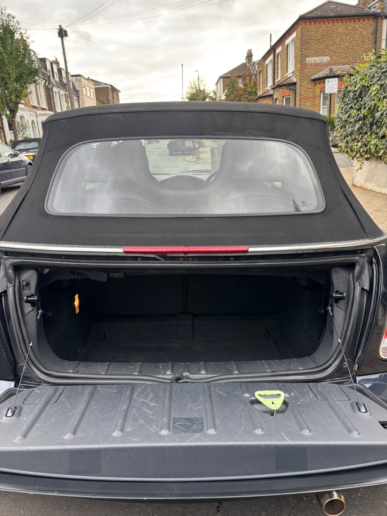 Mini, CONVERTIBLE, Convertible, 2007, Manual, 1598 (cc), 2 doors