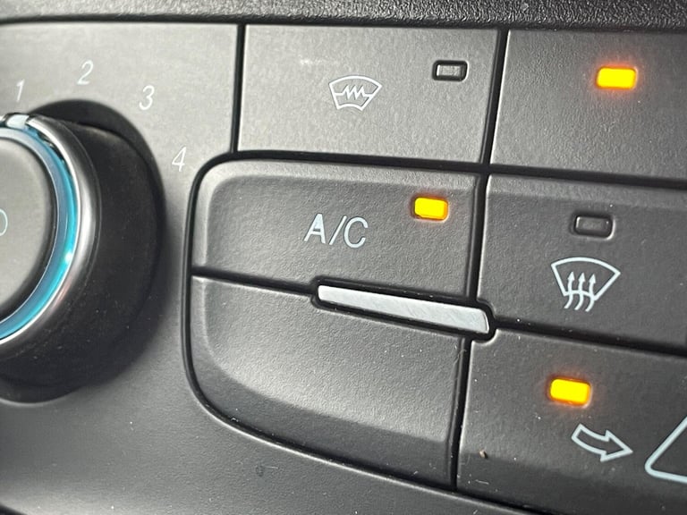 2019 Ford Transit Connect 1.5 220 EcoBlue Trend L1 Euro 6 (s/s) 5dr PANEL VAN Diesel Manual