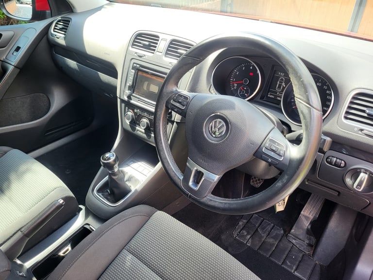 VOLKSWAGON GOLF 1.4 TSI 5 DOOR ONE PREV OWNER FULL HISTORY CHEAP TO RUN