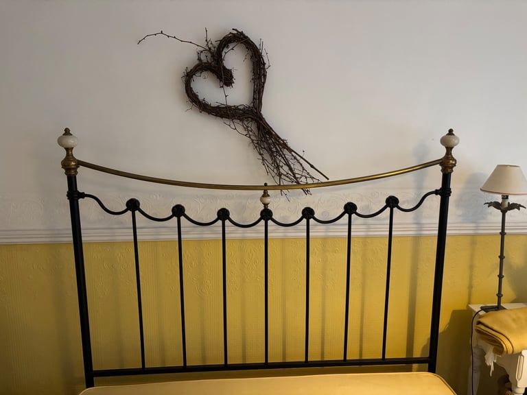 King size metal bed frame with divan base