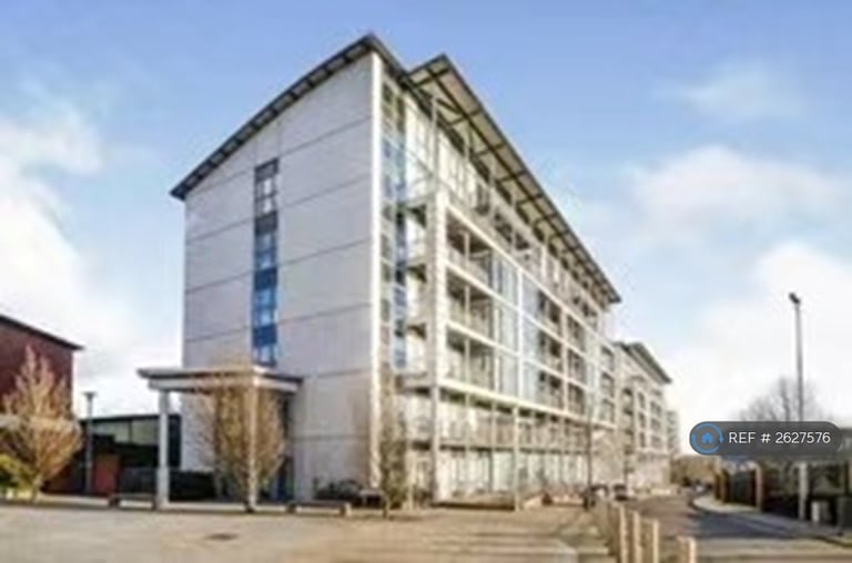 2 bedroom flat in Langley Walk, Birmingham, B15 (2 bed) (#2627576)