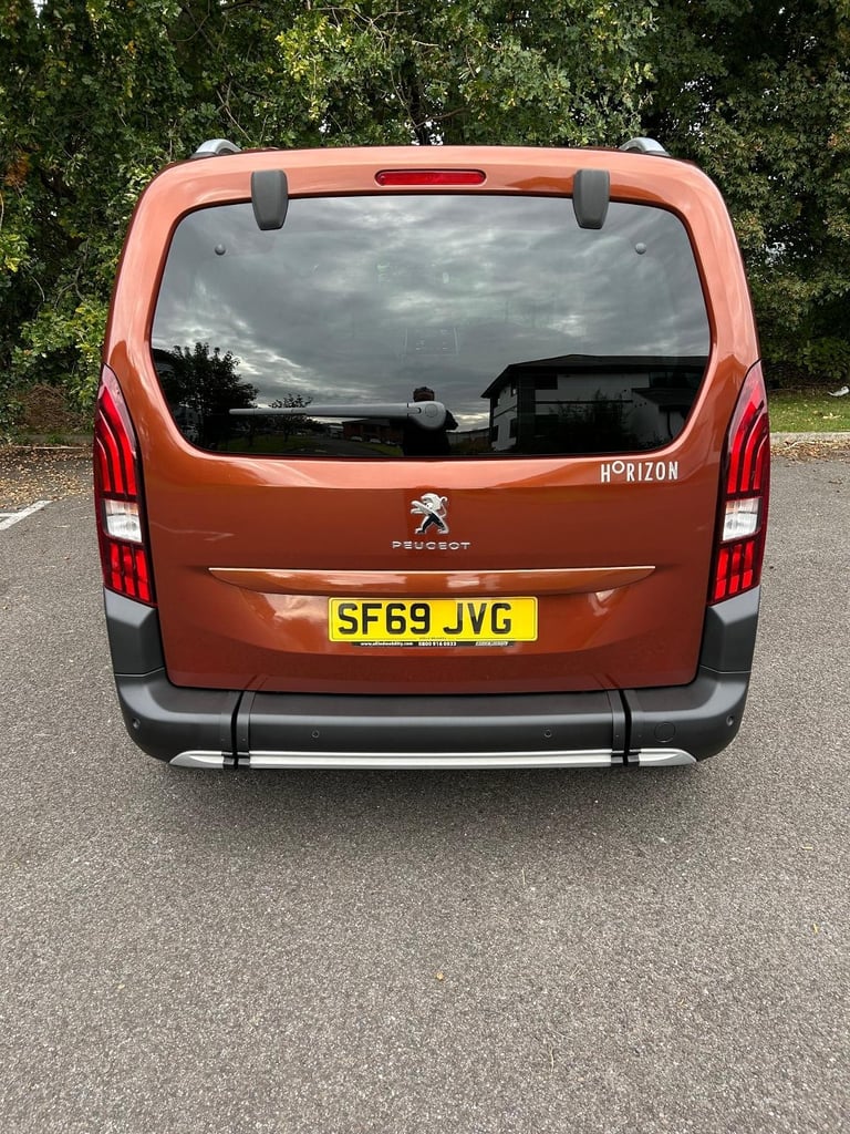 Peugeot RIFTER HORIZON RE TD AUTO 1.5 HDi Wheelchair Access