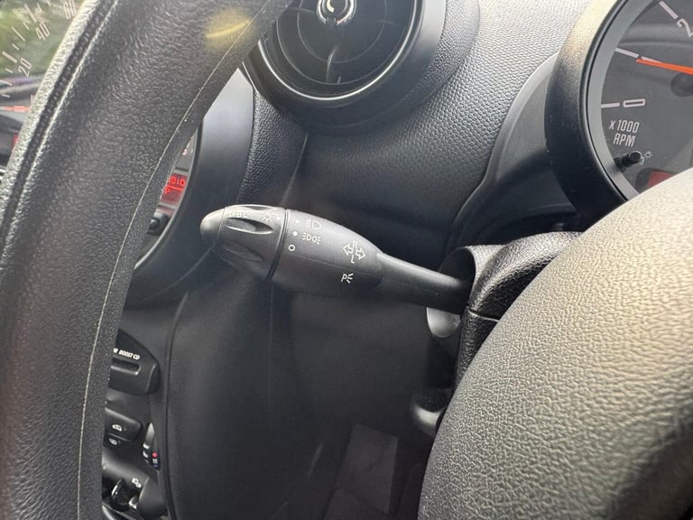 2015 MINI Countryman 1.6 Cooper Auto Euro 6 5dr HATCHBACK Petrol Automatic