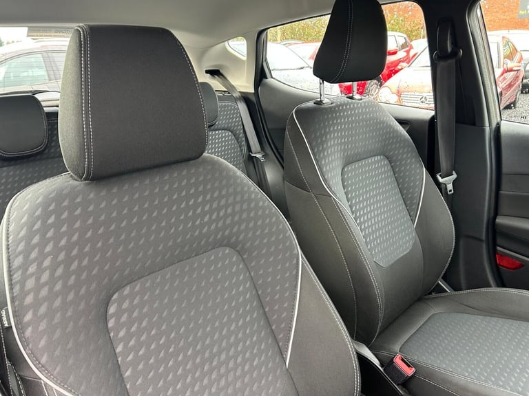 2018 Ford Fiesta 1.1 Zetec 5dr HATCHBACK Petrol Manual