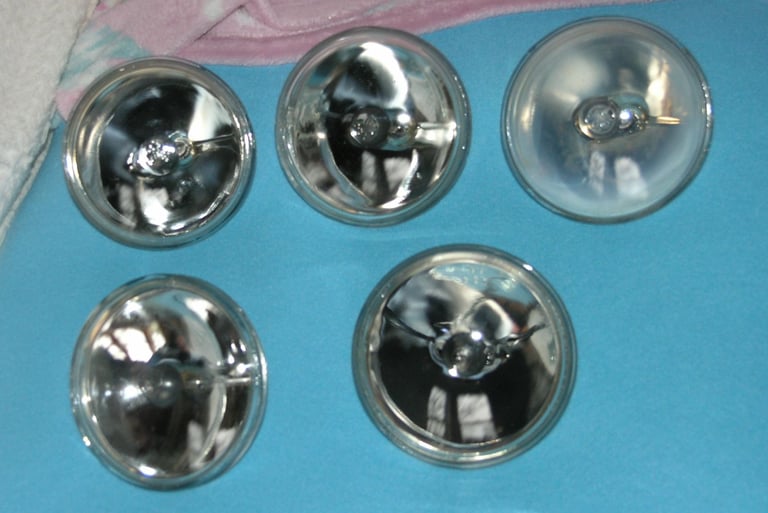 image for 5 Vintage Car Spotlight Lamps. Model General Electric GE4515 30 Watt Weymouth