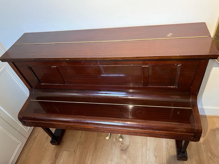 Acoustic piano - Free