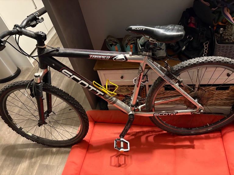 Scott mountain bike 