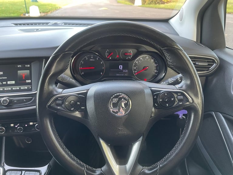 2018 Vauxhall Crossland X 1.2 SE Euro 6 5dr HATCHBACK Petrol Manual