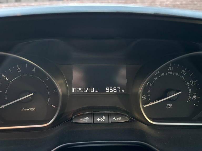 2016 Peugeot 208 1.2 PureTech Active Euro 6 5dr HATCHBACK Petrol Manual