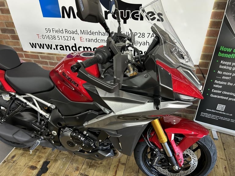 GSX-S1000GX+ Unridden Demonstrator , 0 miles, Candy Daring Red