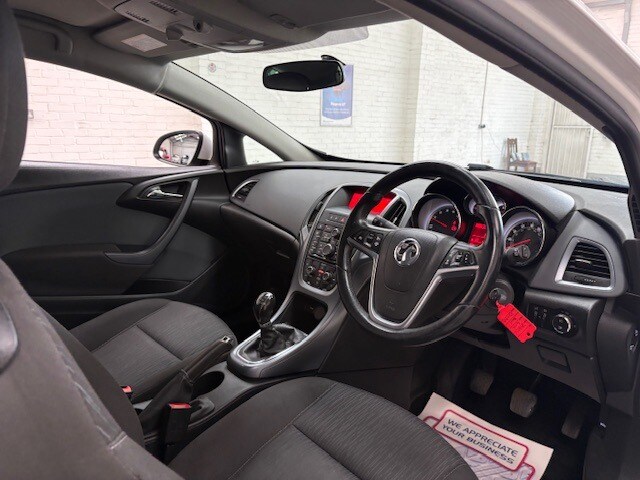 2014 Vauxhall Astra GTC 1.4T 16V 140 Limited Edition 3dr HATCHBACK Petrol Manual