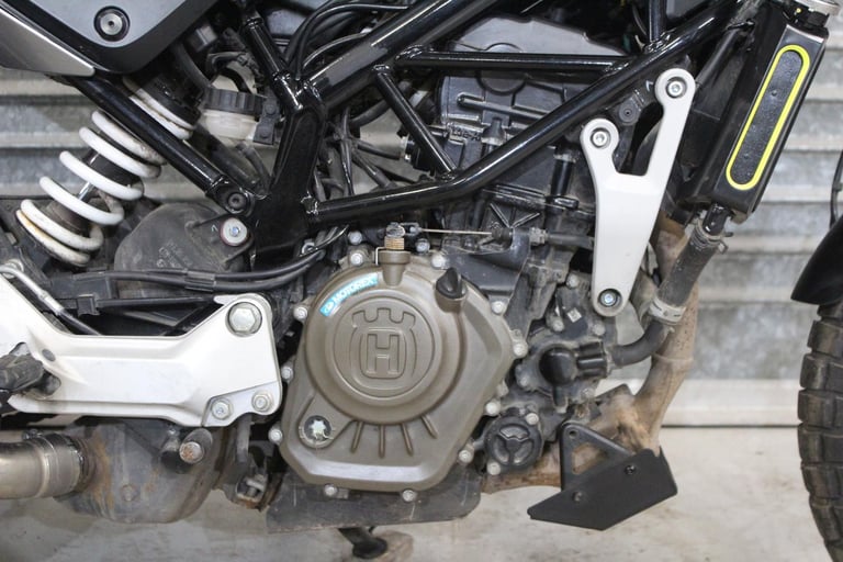 2022 22 Husqvarna SVARTPILEN 125 + ABS NAKED LEARNER LEGAL TRADE SALE NEW MOT 1K