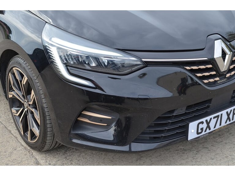 2021 Renault Clio TCe Lutecia Hatchback Petrol Manual