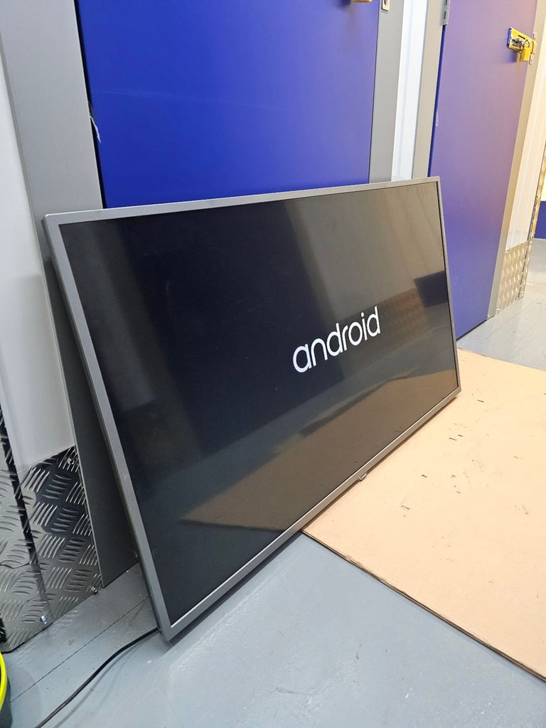 58" PHILLIPS ANDRIOND 4K ULTRA SMART TV 