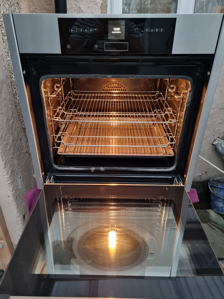 Neff N70 multifunction single electric oven built-in stainless Steel 