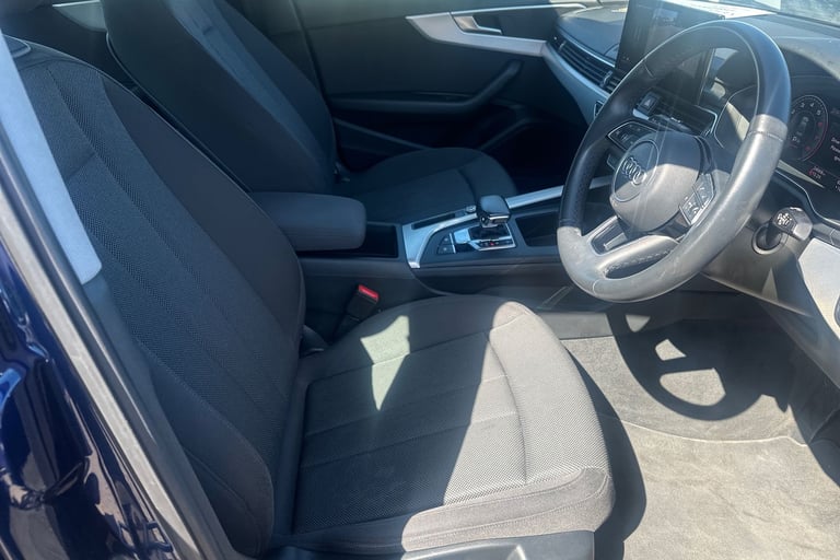  Audi A4 Saloon 2.0 Tfsi 35 Technik Saloon 4dr Petrol S Tronic Euro 6 s/s 150 Ps