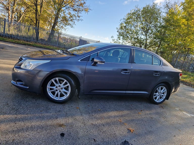 BARGAIN, Toyota, AVENSIS, Saloon, 2010, Manual, 1798 (cc), 4 doors
