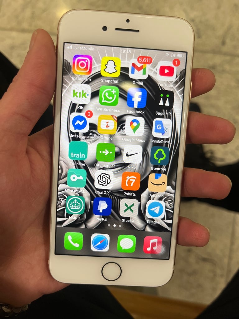 IPHONE SE ROSE GOLD 2020 for sale 