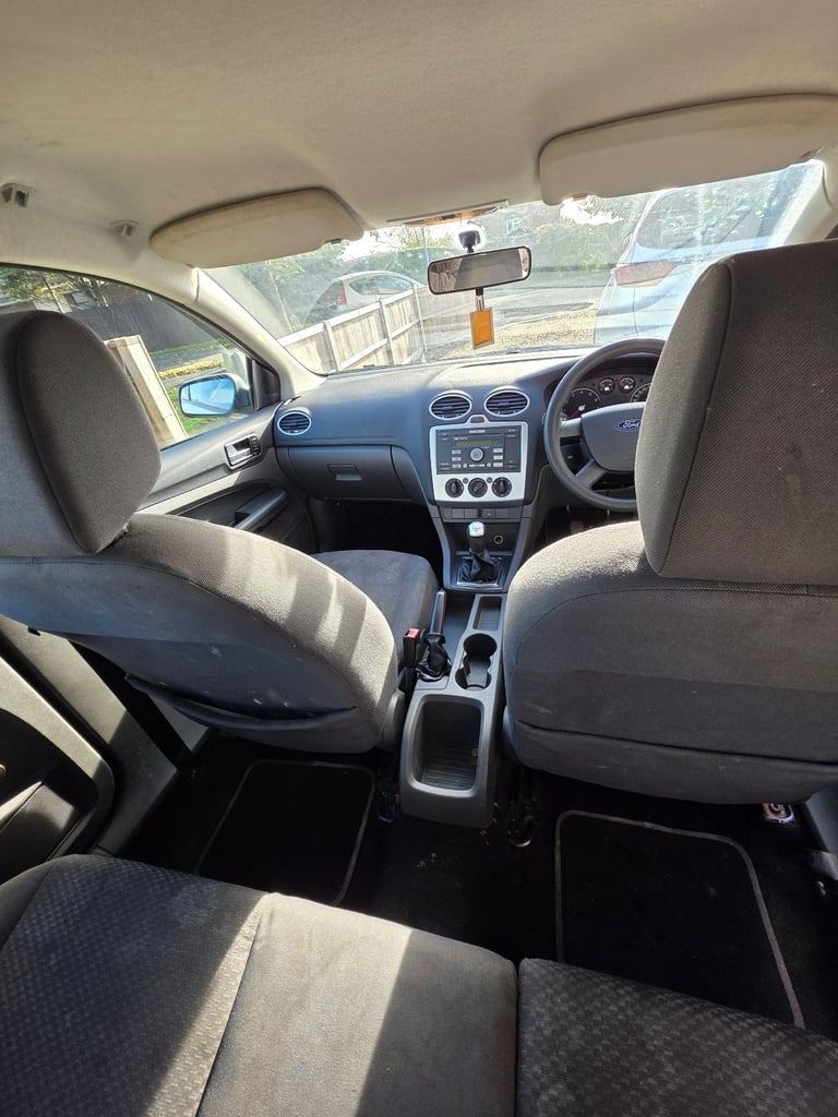 Ford, FOCUS, Hatchback, 2005, Manual, 1596 (cc), 5 doors