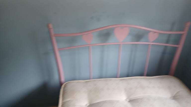 Single Metal Bed