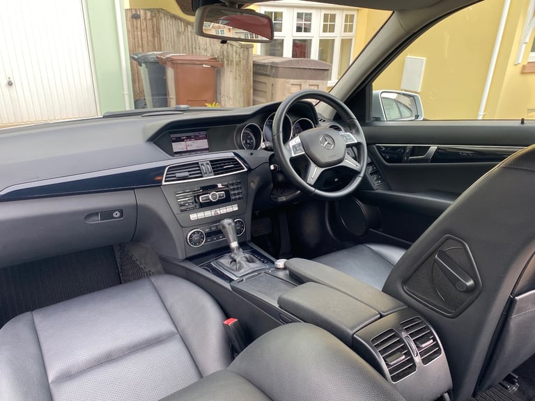 Mercedes-Benz, C CLASS, Saloon, 2013, Semi-Auto, 2143 (cc), 4 doors