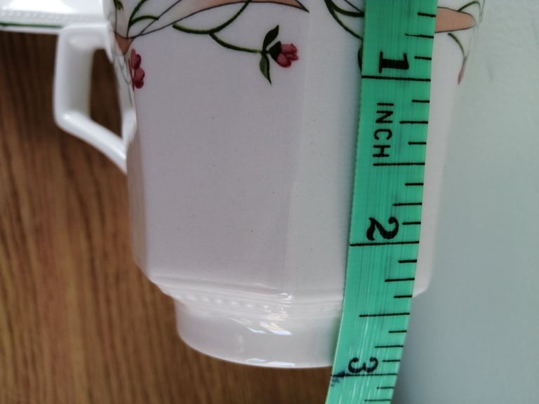 2 X ETERNAL BEAU CUPS & SAUCERS BY JOHNSON BROTHER    