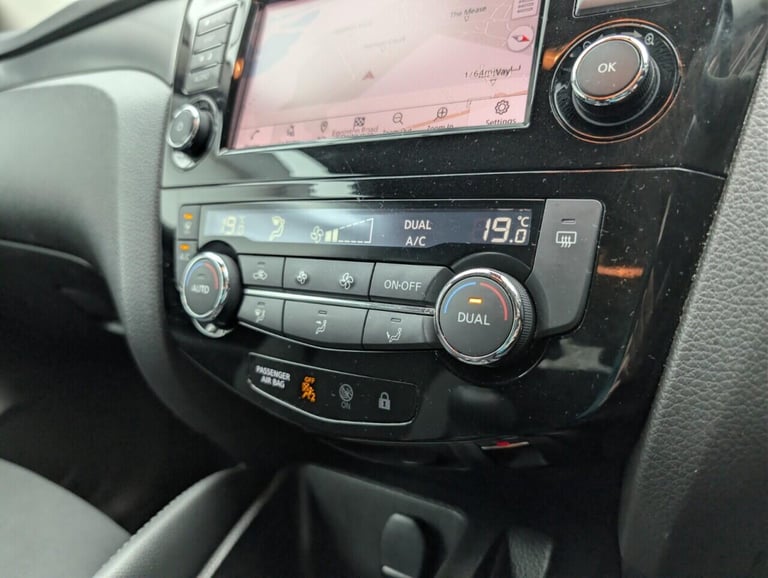 2019 Nissan Qashqai 1.3 DIG-T N-Connecta SUV 5dr Petrol Manual Euro 6 (s/s) (140 ps) - SAT NAV  H...