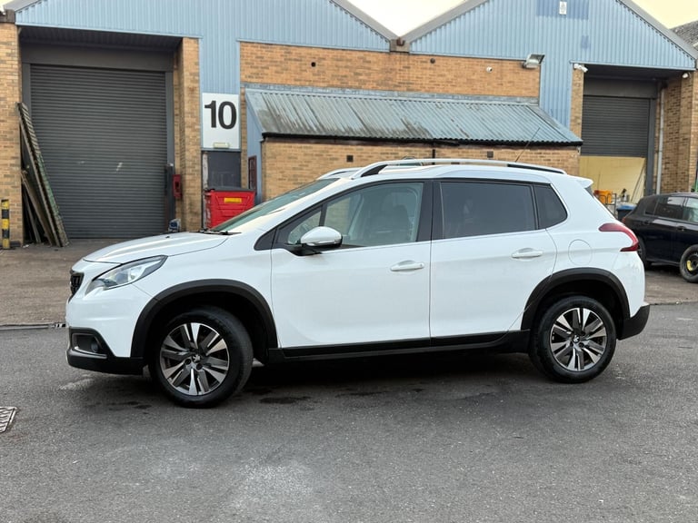 2017 Peugeot 2008 1.2 PureTech Allure Euro 6 5dr HATCHBACK Petrol Manual