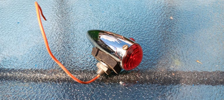 Motorcycle bullet style brake and turn lights x 2