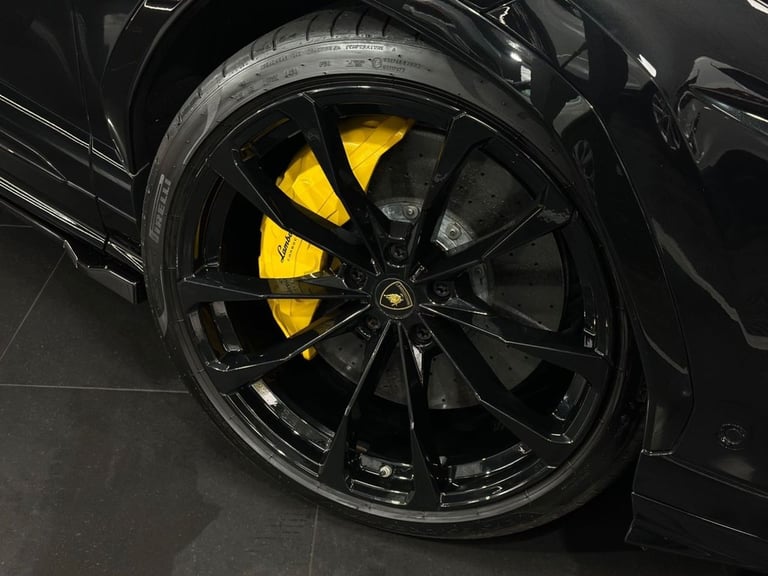 2019 69 LAMBORGHINI URUS 4.0 V8 BITURBO SUV 5DR PETROL AUTO 4WD EURO 6 (650 PS)