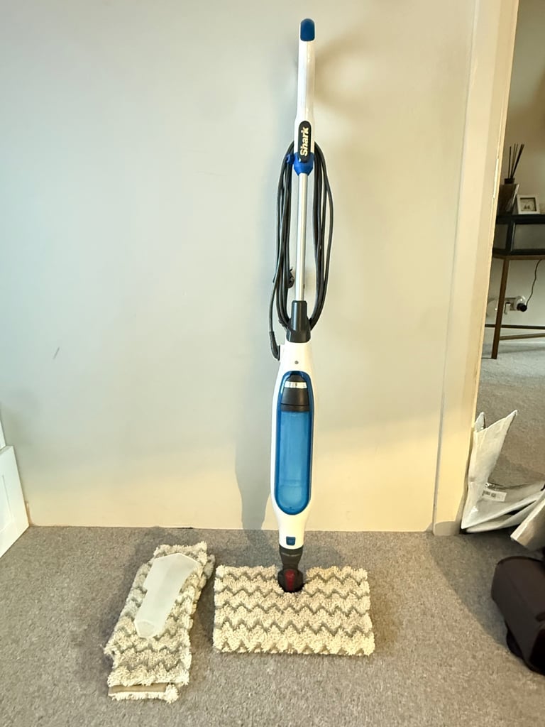 image for Shark kilp n flip steam mop 